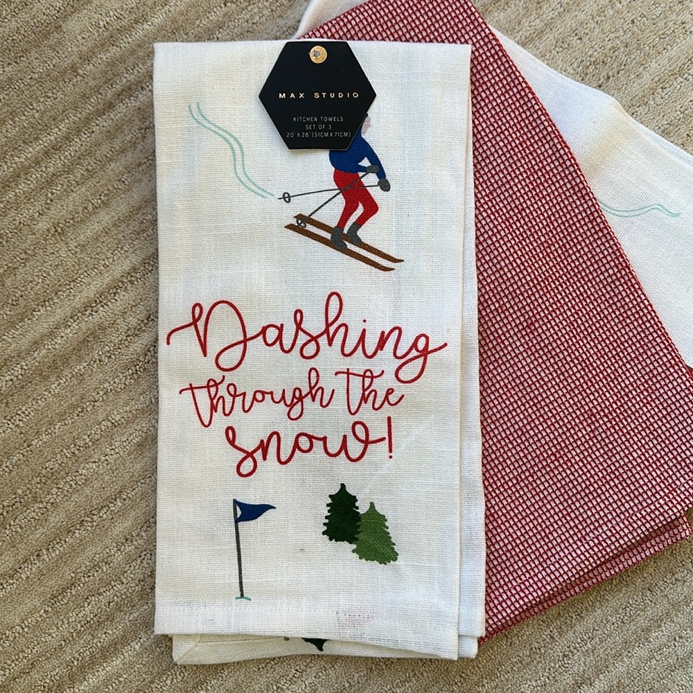 Set of 3 Max Studio Dashing Through the Snow Skier holiday themed kitchen towels - Picture 3 of 16